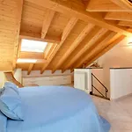 3 Bedroom Stunning Home In Moneglia Moneglia