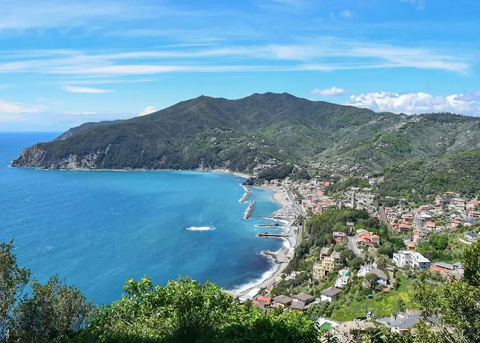 3 Bedroom Beautiful In * Moneglia