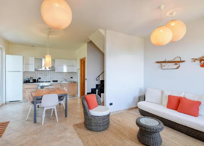 Semesterbostad 3 Bedroom Beautiful In Moneglia
